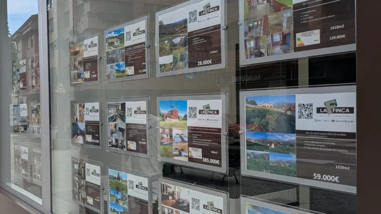 Madrid y Barcelona reducen a dos barrios por ciudad la posibilidad de comprar vivienda con renta media Madrid y Barcelona reducen a dos barrios por ciudad la posibilidad de comprar vivienda con renta media