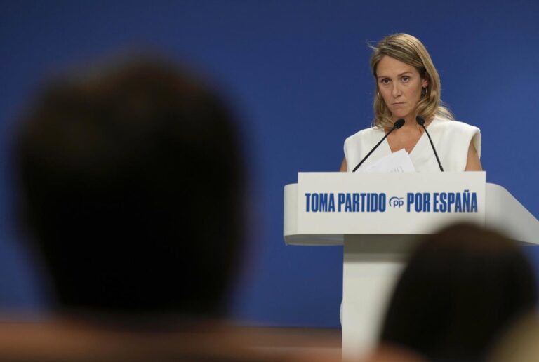 Advertencia Editorial: Información Insuficiente para Publicar Artículo sobre Acusaciones Políticas