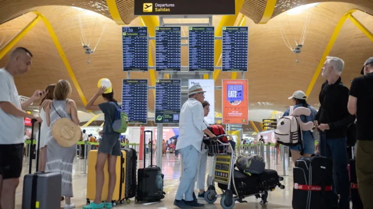 Aena confía a cuatro ingenierías la gestión de reformas aeroportuarias por 200 millones de euros