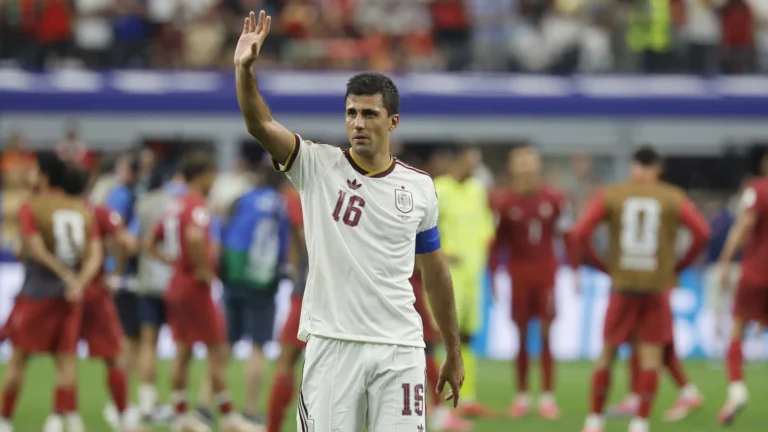 Luis de la Fuente sorprende con la alineación de España ante Bélgica en cuartos de final del Mundial 2026