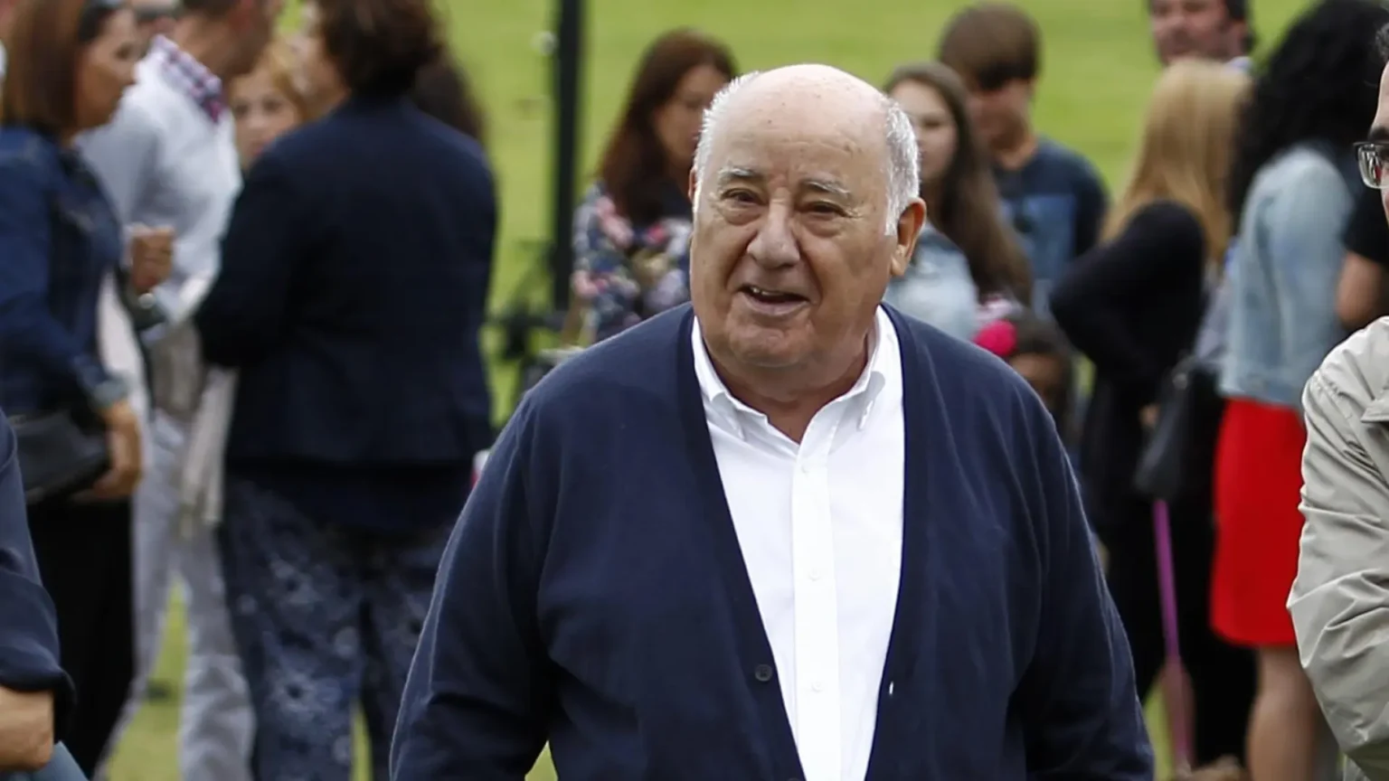 Amancio Ortega supera última barrera judicial en Australia para adquirir participación en gigante logístico Qube