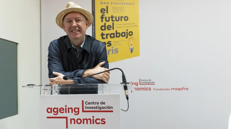 Experto advierte que la población no está preparada económicamente para vivir 100 años Experto advierte que la población no está preparada económicamente para vivir 100 años