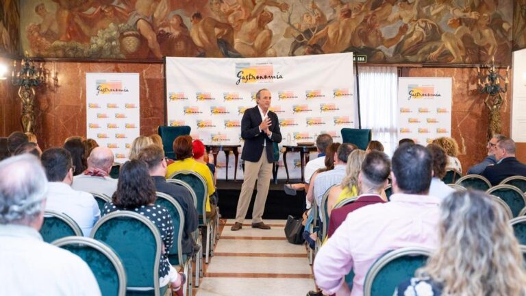 Academia de Gastronomía de Las Palmas explora vínculo entre alimentación saludable y placer culinario Academia de Gastronomía de Las Palmas explora vínculo entre alimentación saludable y placer culinario