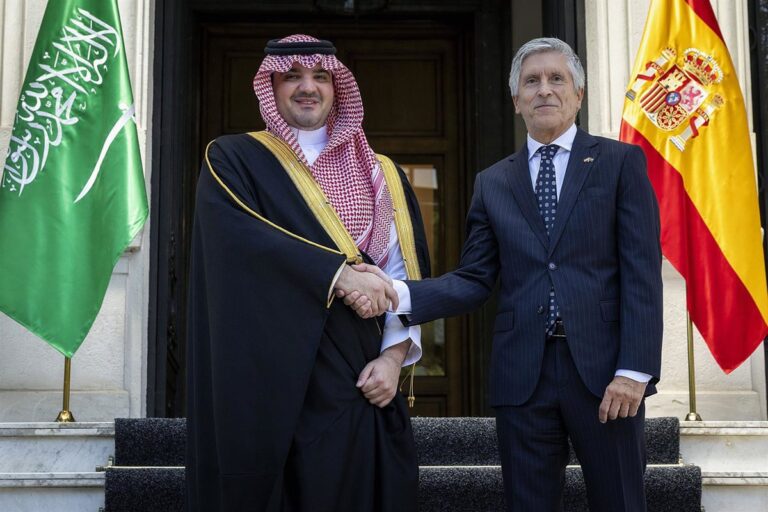España y Arabia Saudí acuerdan consolidar alianza estratégica con intercambios formativos en seguridad España y Arabia Saudí acuerdan consolidar alianza estratégica con intercambios formativos en seguridad
