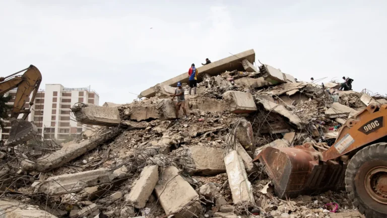España eleva a 41 los fallecidos en los terremotos de Venezuela ocurridos en junio