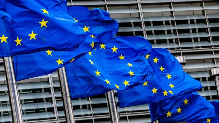 Europa enfrenta replanteamiento de su gasto en defensa durante cumbre decisiva de la OTAN en Turquía Europa enfrenta replanteamiento de su gasto en defensa durante cumbre decisiva de la OTAN en Turquía