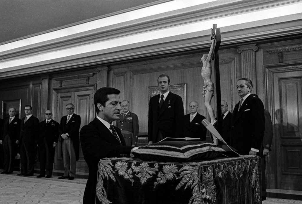 Imposible redactar: ficha insuficiente sobre evento histórico de Adolfo Suárez