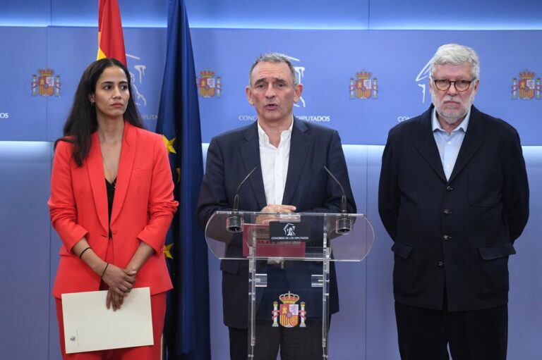 Sumar pide al Congreso exigir liberación de Naama Asfari a Marruecos