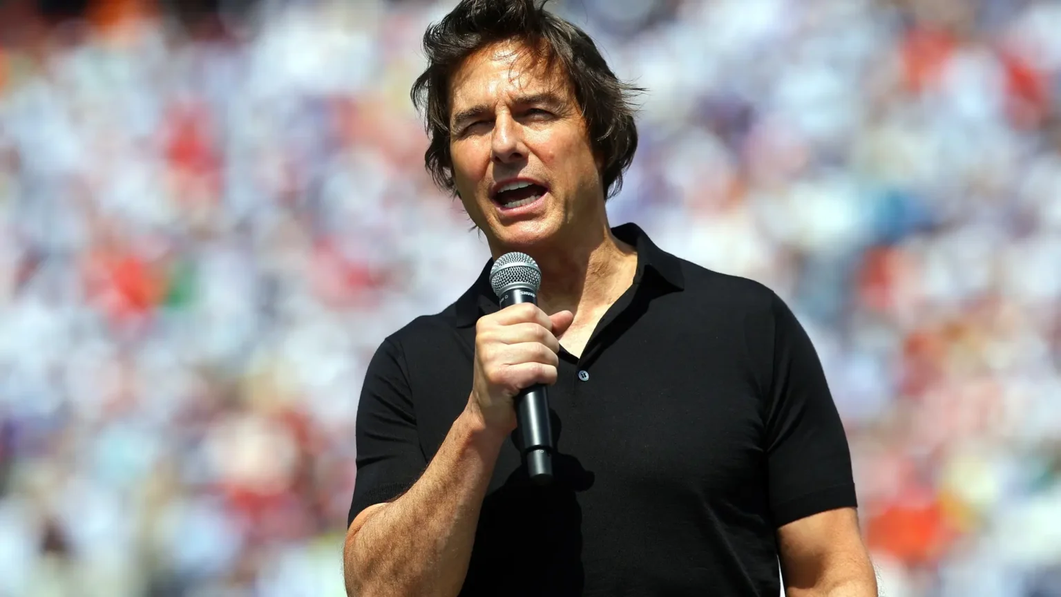 Tom Cruise pronuncia emotivo discurso previo a la final del Mundial entre Argentina y España Tom Cruise pronuncia emotivo discurso previo a la final del Mundial entre Argentina y España
