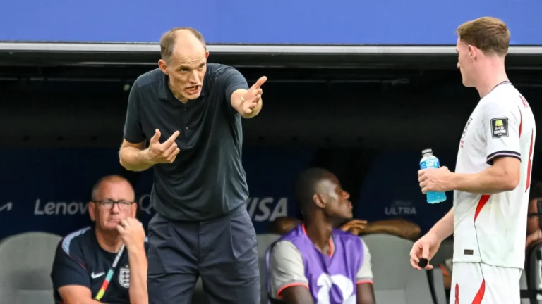 Thomas Tuchel protagoniza tenso intercambio con periodista tras clasificación de Inglaterra a semifinales del Mundial