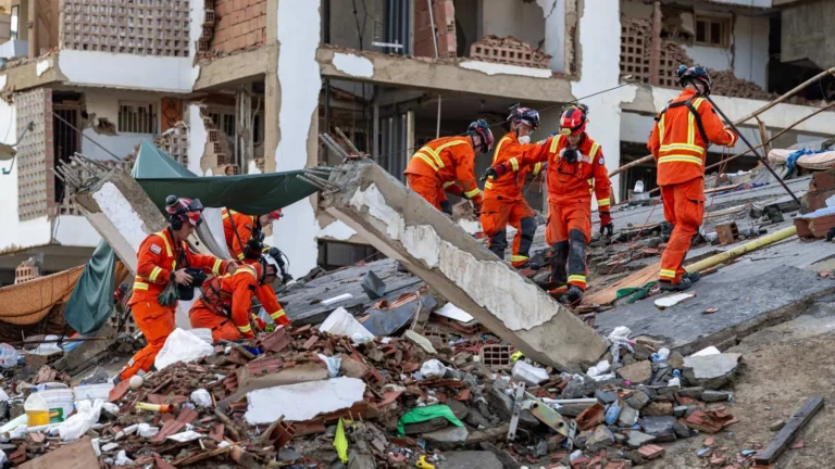 Venezuela enfrenta crisis humanitaria tras terremoto sin respuesta del régimen Venezuela enfrenta crisis humanitaria tras terremoto sin respuesta del régimen