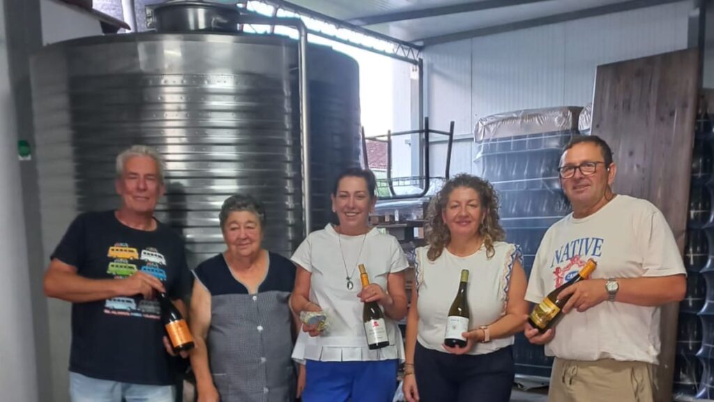 Radio Eibar dedica su sección gastronómica a los vinos de O Condado y el caldo gallego