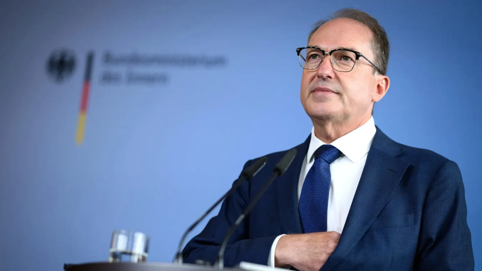 Alemania investiga posible plan de servicios secretos rusos para cometer atentados tras hallar arsenal oculto en Berlín