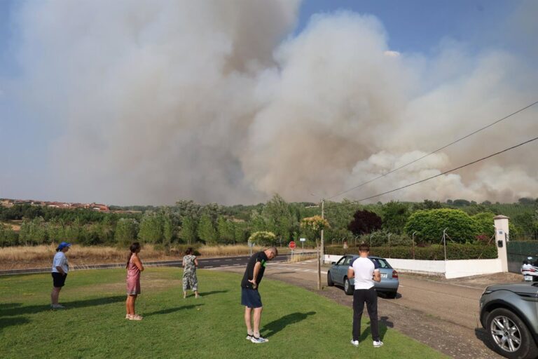Análisis editorial: ficha sobre incendio en León, España, no cumple criterios para El Mundo MX