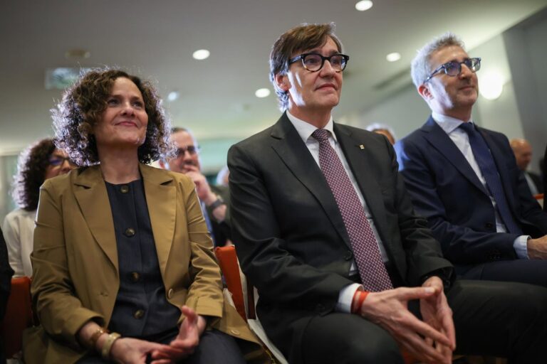 Informe revela diferencias de financiación entre comunidades autónomas españolas: Cataluña recibe 450 euros por habitante frente a 8 euros de Castilla-La Mancha