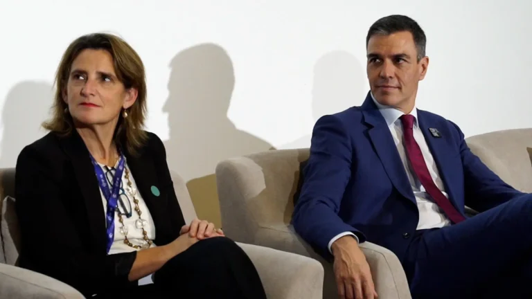 Comisión Europea investiga a España por pago de 36 millones de euros relacionado con energías renovables Comisión Europea investiga a España por pago de 36 millones de euros relacionado con energías renovables
