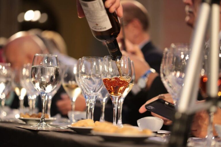 Fundación Madre Coraje sortea escapadas completas a Jerez con hotel, bodegas y baños árabes por dos euros