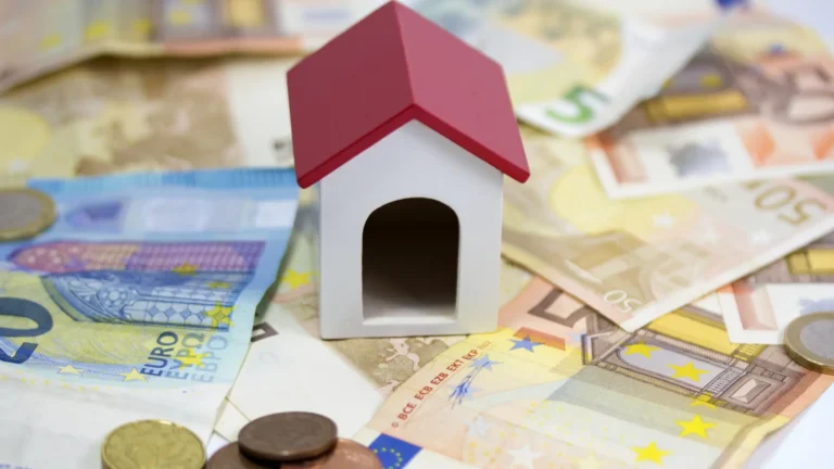 El euríbor rebasa el 3% por primera vez desde 2024 y dispara las cuotas de hipotecas variables