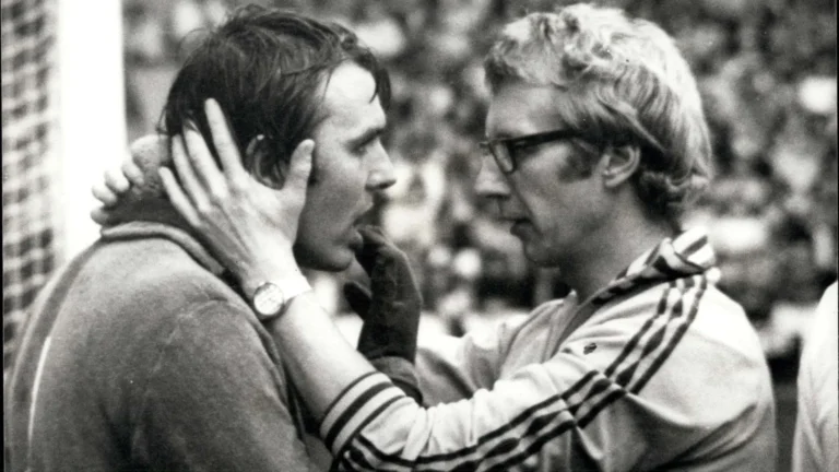 Fallece a los 78 años Jimmy Rimmer, legendario portero campeón de Europa con el Aston Villa