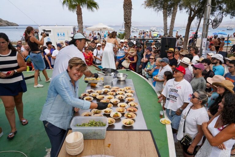 La Azohía celebra su primera Feria de la Almadraba con gastronomía y tradición pesquera milenaria