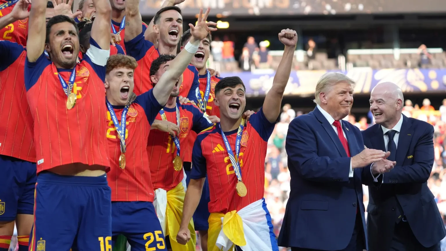 FIFA planea vender participación en filial que controlaría Mundiales; UEFA amenaza con boicot total