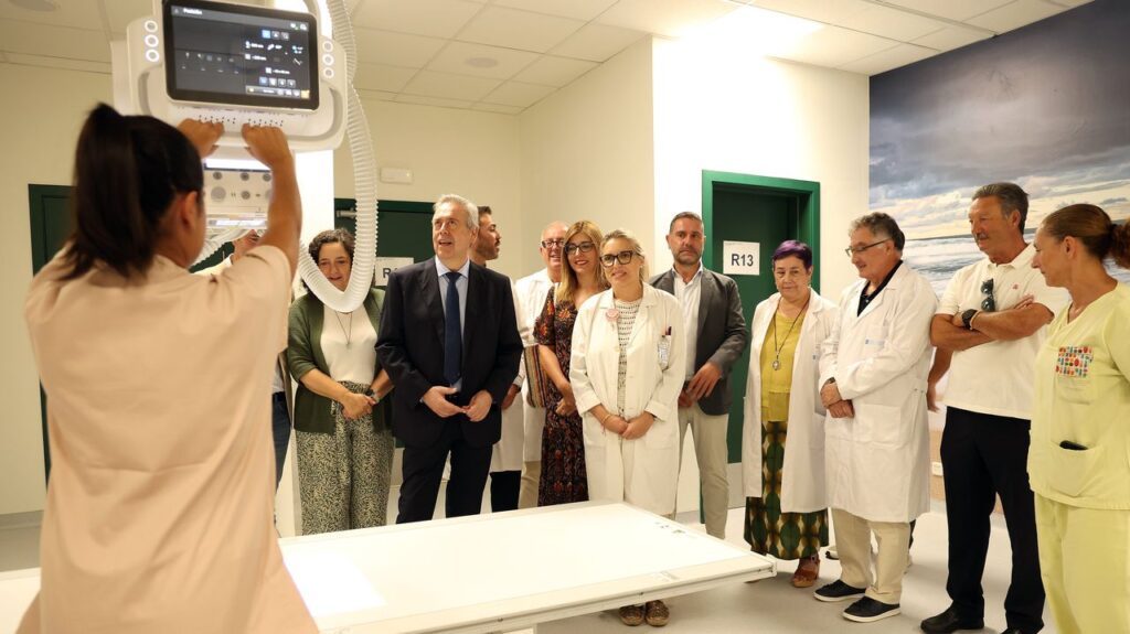 Hospital de Barbanza inaugura sala de radiología con inteligencia artificial y ecógrafos portátiles