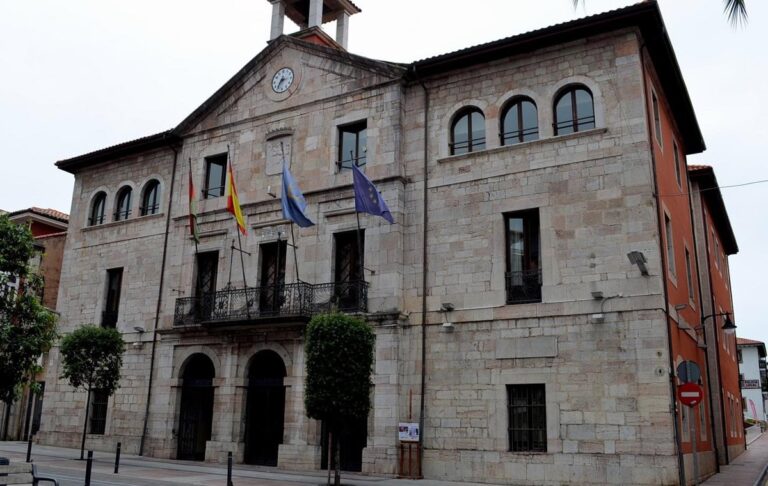 Llanes decreta dos días de luto oficial tras el asesinato de una guardia civil a manos de su expareja
