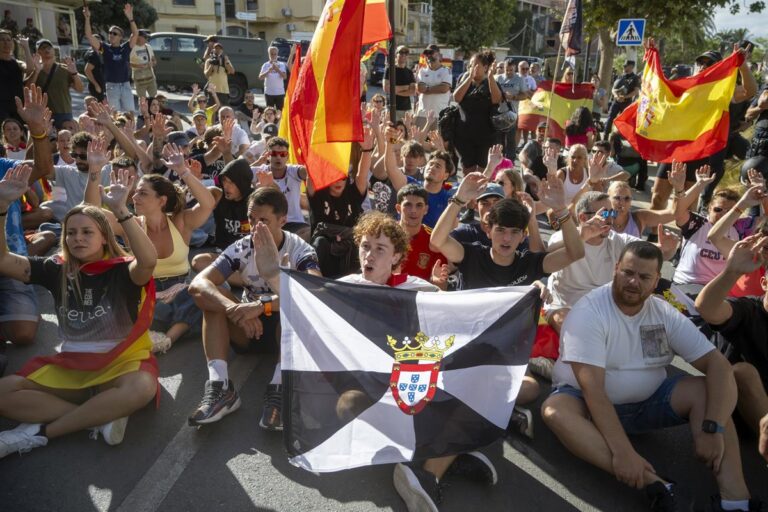 Más de 260 municipios españoles convocan manifestaciones el 2 de septiembre en apoyo a Ceuta