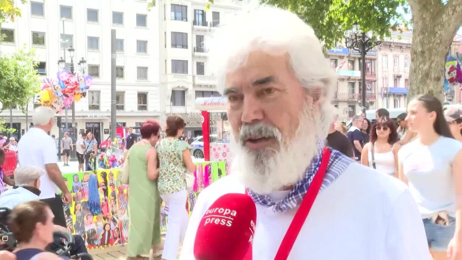 Miles de ciudadanos participan en la Aste Nagusia de Bilbao con amplia oferta gastronómica y cultural