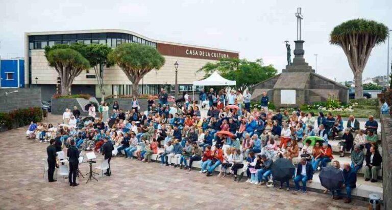 La Villa de Moya celebra una nueva edición de Moya al Amanecer con concierto, desayuno y teatro