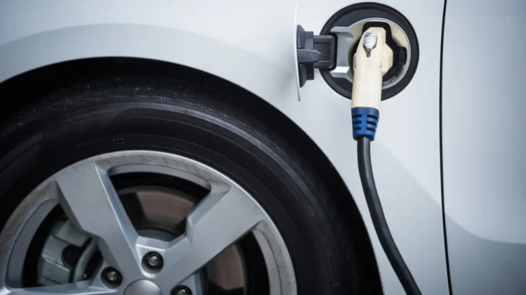 España abre el plazo para solicitar las ayudas del Plan Auto+ destinadas a la compra de vehículos eléctricos