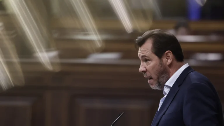 Ministro español califica de ingenuidad insoportable esperar que el PP firme el Pacto Climático