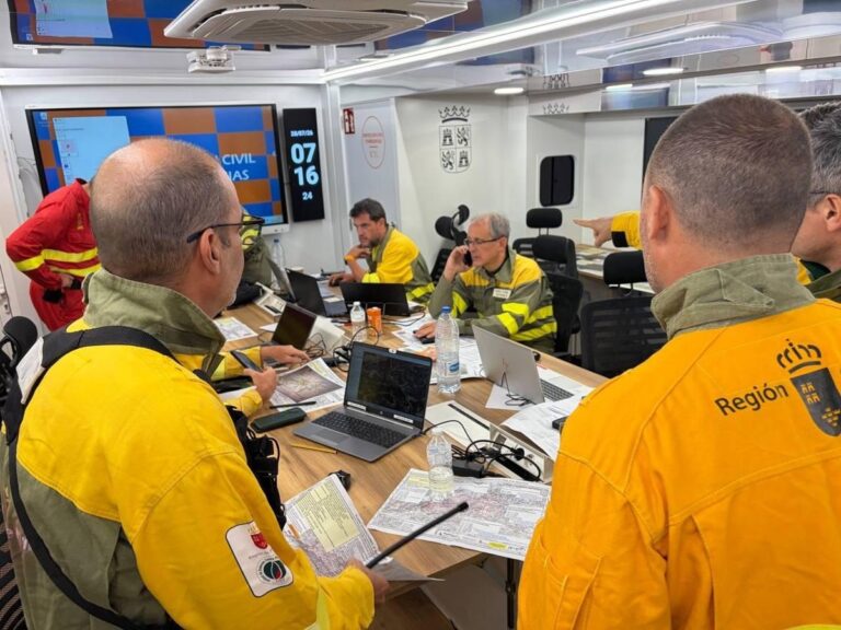 Región de Murcia envía nuevo contingente del Plan Infomur a incendio en Vall d'Uixó