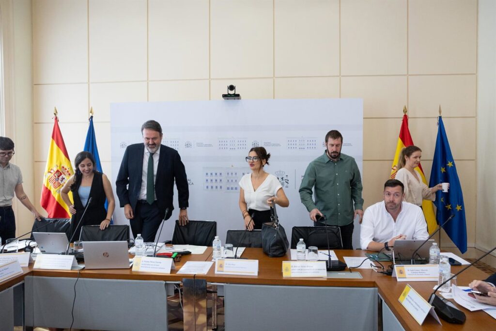 Ministra Rego acusa a Vox de criminalizar a la infancia tras declaraciones sobre migrantes en Ceuta