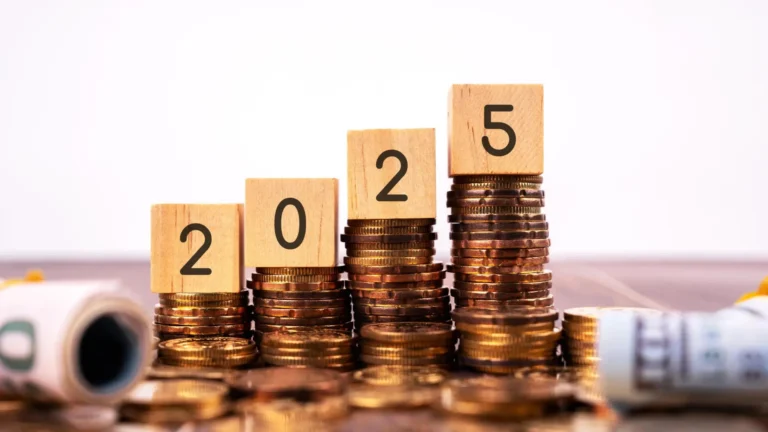 El salario bruto anual en España alcanza su máximo histórico con 28,410 euros tras crecer 3.1%