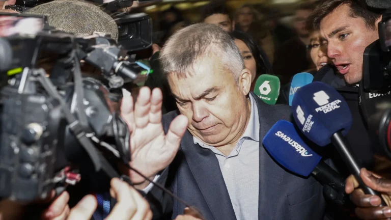 Santos Cerdán estaría considerando volver a trabajar como camionero en Navarra tras su salida de prisión