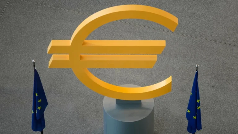El BCE eleva los tipos de interés al 2,5% ante la persistencia de la inflación en la Eurozona
