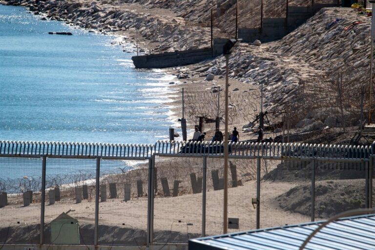 PP presentará plan para reforzar frontera de Ceuta con más policías y expulsiones ágiles