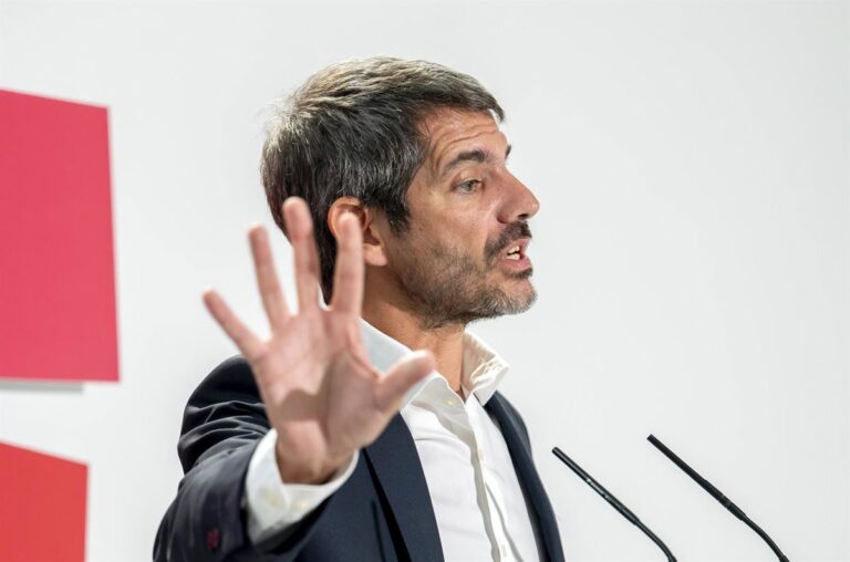 Urtasun considera no urgente la visita del Rey a Ceuta y califica de 'deleznable' la actitud de PP y Vox